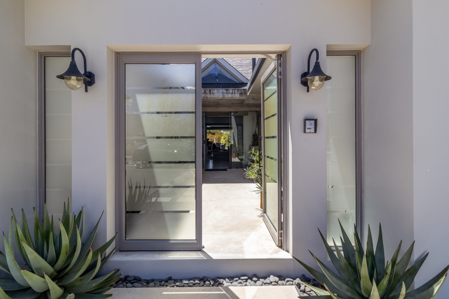 4 Bedroom Property for Sale in Pearl Valley at Val de Vie Western Cape